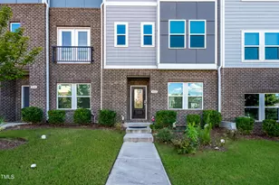 312 King Closure Dr, Cary, NC 27519 - Photo 6