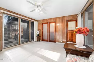 425 Brookside Dr, Chapel Hill, NC 27516 - Photo 22