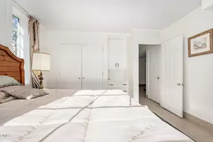 425 Brookside Dr, Chapel Hill, NC 27516 - Photo 16