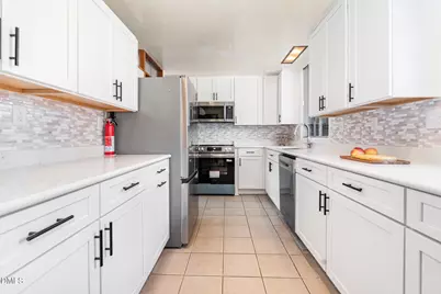 425 Brookside Drive, Chapel Hill, NC 27516 - Photo 6