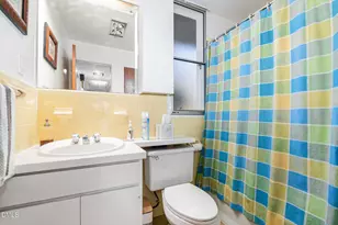 425 Brookside Dr, Chapel Hill, NC 27516 - Photo 10