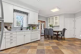 716 Bonhurst Dr, Holly Springs, NC 27540 - Photo 20