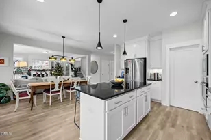 21 N Rosebank Dr, Chapel Hill, NC 27516 - Photo 12