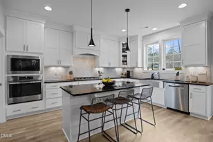 21 N Rosebank Dr, Chapel Hill, NC 27516 - Photo 8