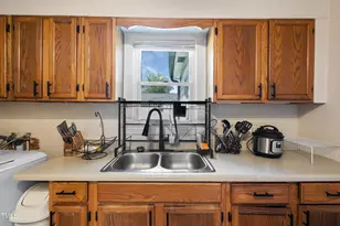 1465 Maplewood Dr, Durham, NC 27704 - Photo 16