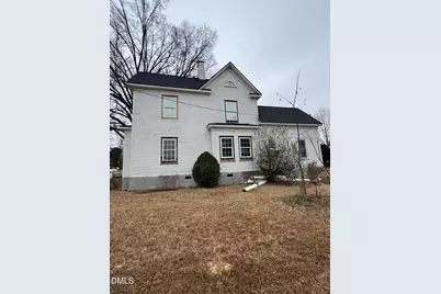 214 Charlotte Avenue, Sanford, NC 27330 - Photo 2