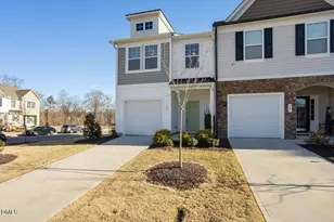 11 Wildflower Cir, Clayton, NC 27520 - Photo 4