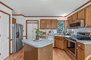 2044 Queen Charlotte Pl, Raleigh, NC 27610 - Photo 14