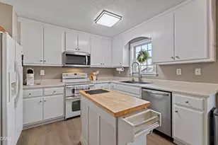 60 Applecross Dr, Clayton, NC 27520 - Photo 24