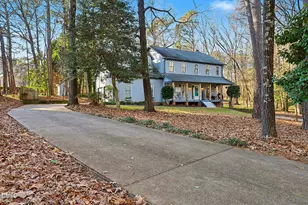 4121 Summer Ridge Ct, Apex, NC 27539 - Photo 2