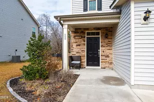 600 Yulee Dr, Zebulon, NC 27597 - Photo 2