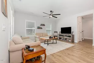 500 Barrington Row Ave, Zebulon, NC 27597 - Photo 6