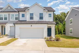 500 Barrington Row Ave, Zebulon, NC 27597 - Photo 2