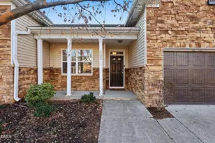 605 Beech Hanger Dr, Morrisville, NC 27560 - Photo 2