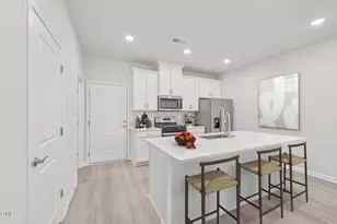 710 Southland Dr, Zebulon, NC 27597 - Photo 2