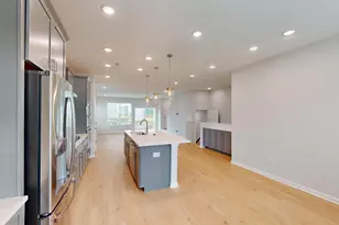 2732 Hunter Woods Dr, Apex, NC 27502 - Photo 8