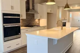 324 Village Walk Dr, Clayton, NC 27527 - Photo 4