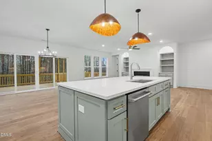 608 Sage Ct, Fuquay Varina, NC 27526 - Photo 2