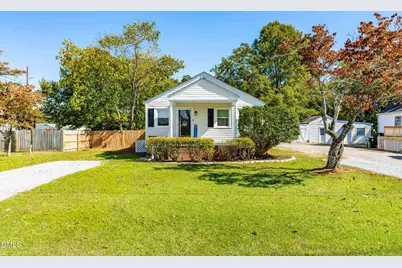 305 N 10th Street, Erwin, NC 28339 - Photo 2