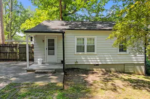 860 Nelson St, Henderson, NC 27536 - Photo 4