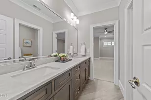 2600 Oxford Rd, Raleigh, NC 27608 - Photo 32