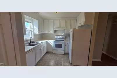 601 W Anderson Street, Selma, NC 27576 - Photo 4