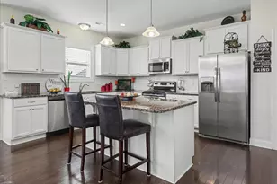 46 Rowland Dr, Fuquay Varina, NC 27526 - Photo 8