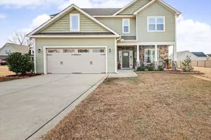 46 Rowland Dr, Fuquay Varina, NC 27526 - Photo 2