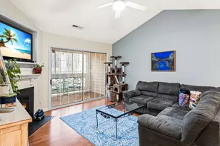 1001 Kingswood Dr, Chapel Hill, NC 27517 - Photo 4