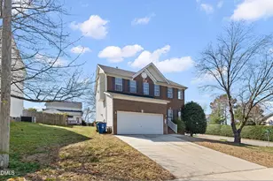 4717 Delta Lake Dr, Raleigh, NC 27612 - Photo 4