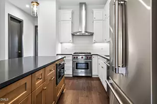 1521 1/2 Sunrise Ave, Raleigh, NC 27608 - Photo 2