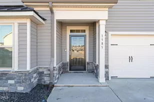 1585 Sage Tree Dr, Zebulon, NC 27597 - Photo 4