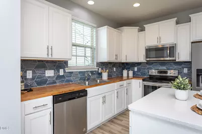 501 Golden Plum Lane, Zebulon, NC 27597 - Photo 4