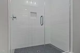 811 Maple Berry Ln, Raleigh, NC 27607 - Photo 32