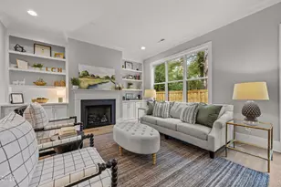 811 Maple Berry Ln, Raleigh, NC 27607 - Photo 14