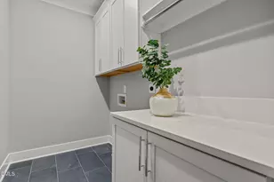 811 Maple Berry Ln, Raleigh, NC 27607 - Photo 28