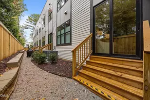 811 Maple Berry Ln, Raleigh, NC 27607 - Photo 36