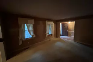 2912 Oxford Rd, Henderson, NC 27536 - Photo 10