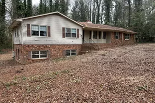 2912 Oxford Rd, Henderson, NC 27536 - Photo 2