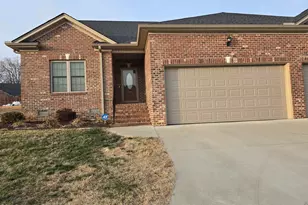 933 Arrowhead Ct, Mebane, NC 27302 - Photo 1