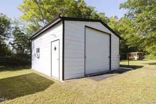 61 Shepherd Dr, Benson, NC 27504 - Photo 32