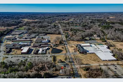 805 E Haggard Avenue, Elon, NC 27244 - Photo 8