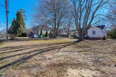 805 E Haggard Avenue, Elon, NC 27244 - Photo 4
