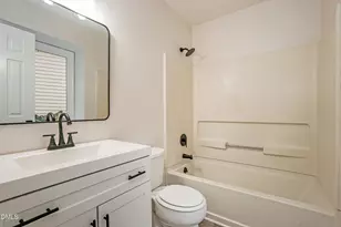 105 Stonelake Ct, Raleigh, NC 27610 - Photo 8