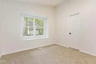 105 Stonelake Ct, Raleigh, NC 27610 - Photo 10