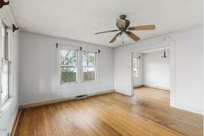 105 S Guthrie Avenue, Durham, NC 27703 - Photo 6