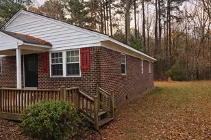 1313 Proctor St, Rocky Mount, NC 27801 - Photo 2