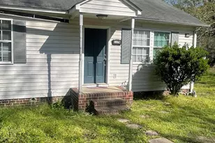 117 E Glenn St, Zebulon, NC 27597 - Photo 2