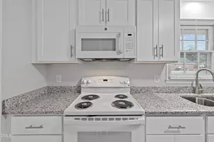 303 Wren Ln, Clayton, NC 27520 - Photo 20