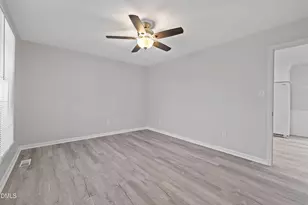 303 Wren Ln, Clayton, NC 27520 - Photo 8